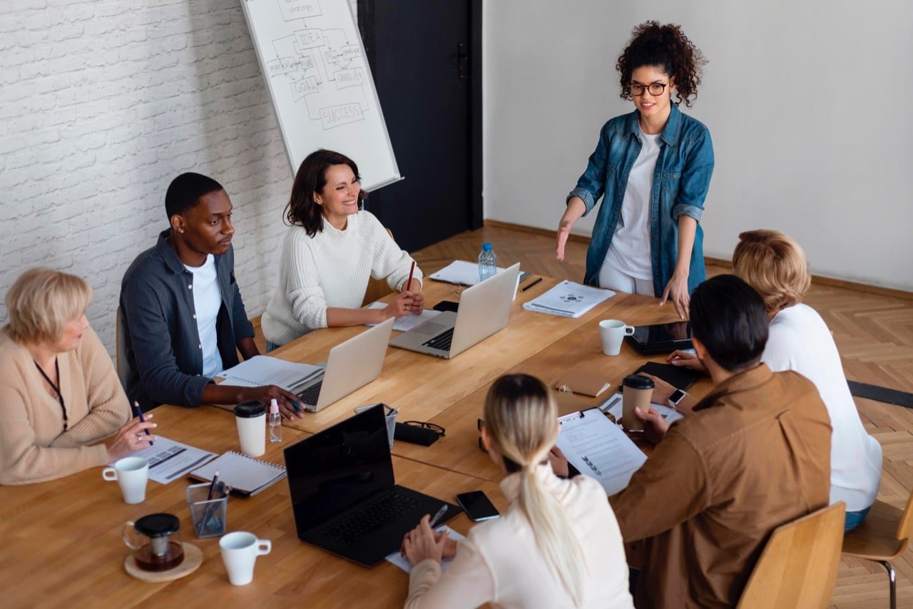Reunião de trabalho: dicas para elaborar com eficiência