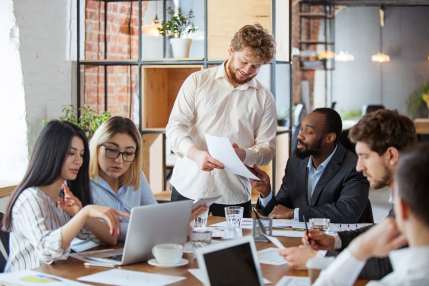 Escritórios compartilhados: 5 vantagens de se aderir ao trabalho em um coworking.