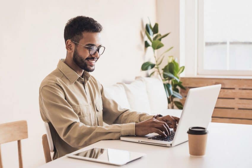 ORGANIZE SUA MESA DE TRABALHO E FAÇA SUA PRODUTIVIDADE RENDER