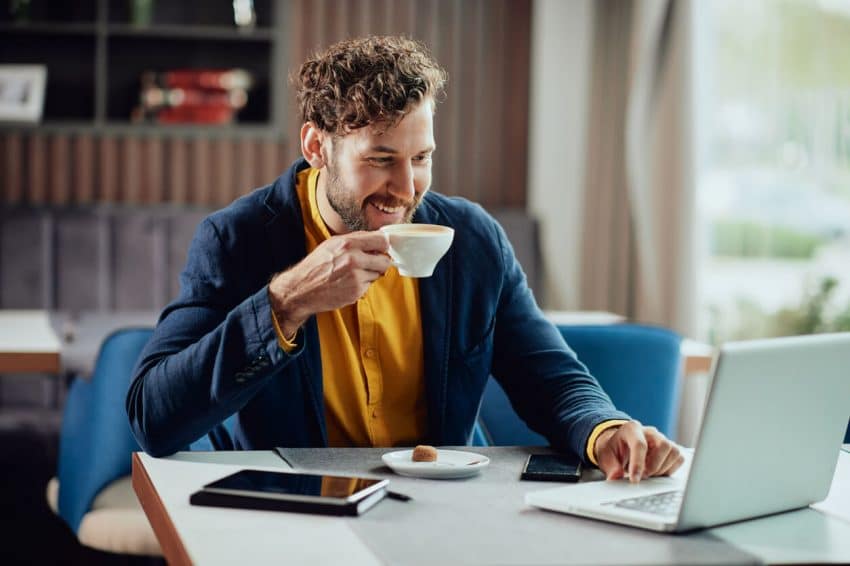 O CAFÉ FAZ BEM OU MAL PARA A SAÚDE?