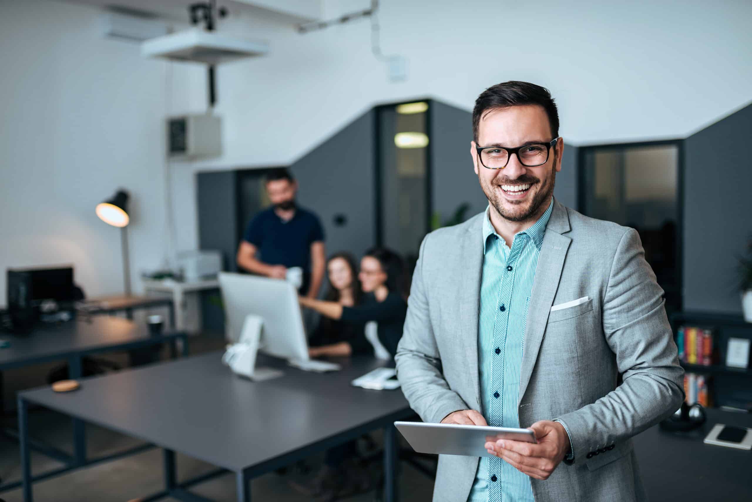 Consultoria empresarial como fonte de ganho para coworking