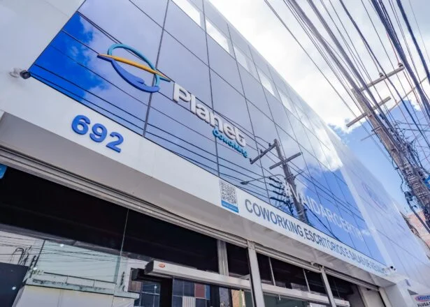 Planet-Coworking-fachada-scaled