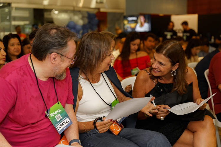 Muito networking na troca de experiência entre gestores que tinham casos reais para resolverem