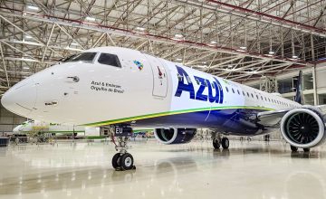 Azul recebe o seu primeiro avião novo de fábrica de 2025, e é um jato Embraer