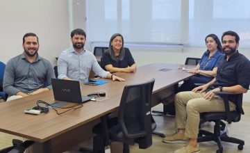 Reunião na Secretaria de Tributos e Licenciamento da Prefeitura do Recife